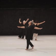 וידאו - 'ריקוד עם'  'שכיבות וישיבות', חיבור עמוס חץ, ביצוע אורלי גוט, זהבה בורנובסקי, חומי איינבינדר